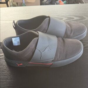 Puma Men's Black Slip-On Sneakers soft foam size 9 pre owned